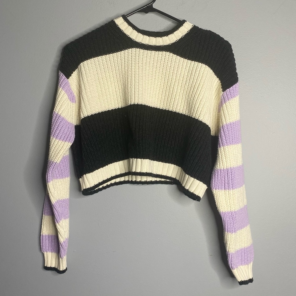 American Eagle striped knit crew neck cropped sweater black white purple - Picture 4 of 7